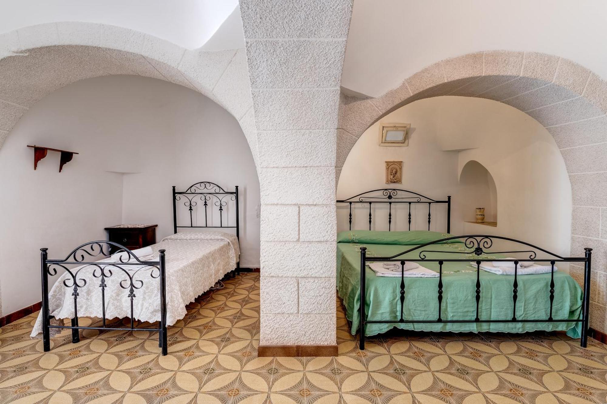 Вилла Trullo La Quercia Остуни Экстерьер фото