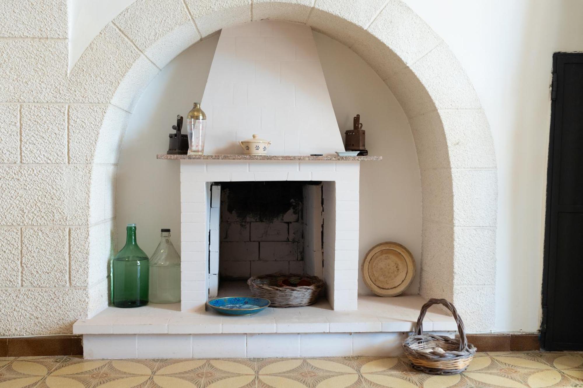 Вилла Trullo La Quercia Остуни Экстерьер фото