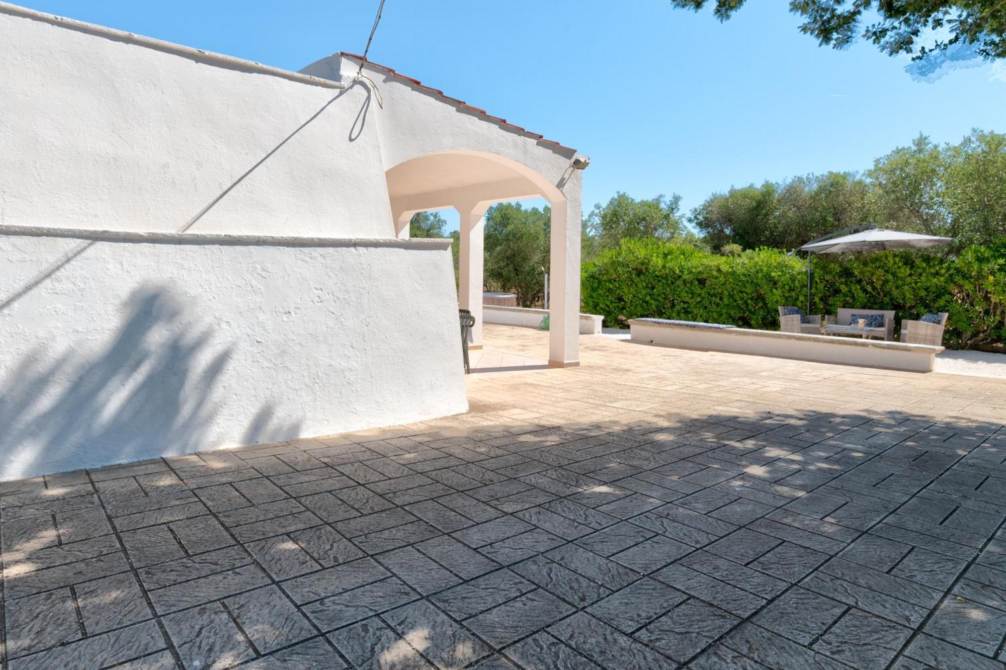 Вилла Trullo La Quercia Остуни Экстерьер фото