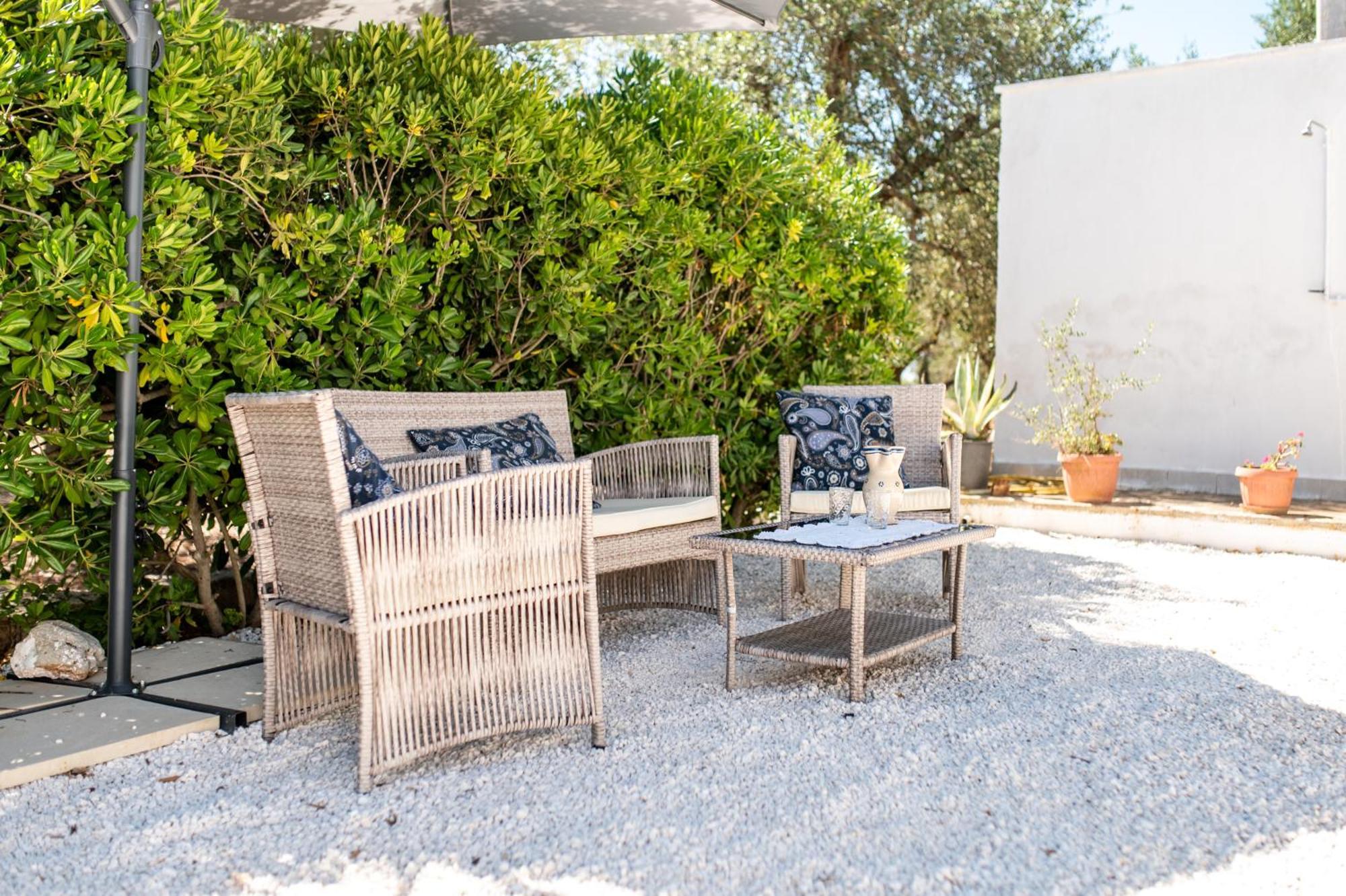 Вилла Trullo La Quercia Остуни Экстерьер фото