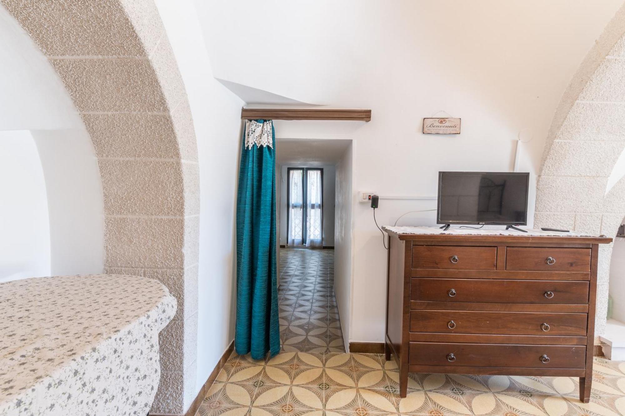 Вилла Trullo La Quercia Остуни Экстерьер фото