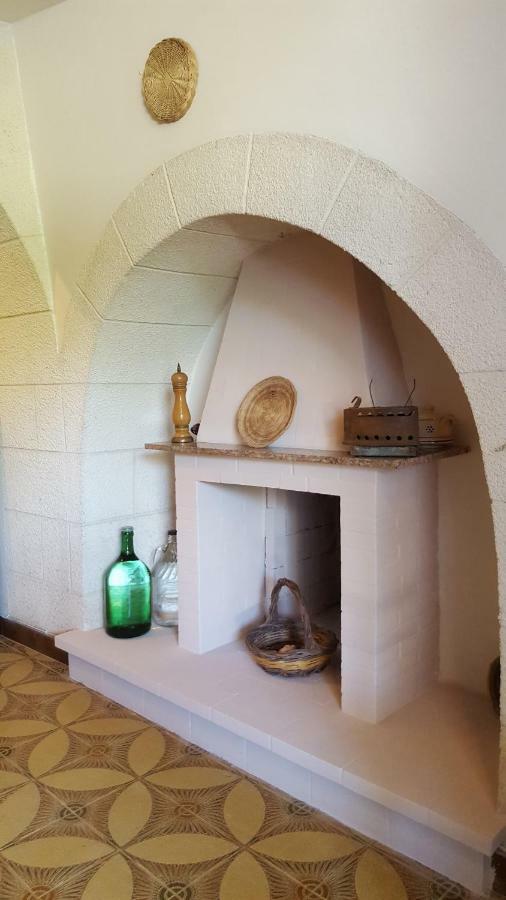 Вилла Trullo La Quercia Остуни Экстерьер фото